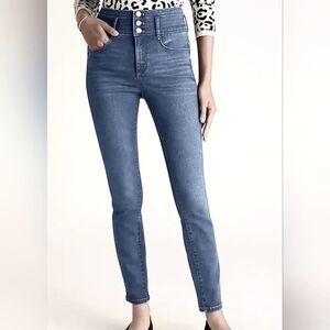 Ann Taylor Sculpting Pocket High Rise Skinny Jeans in Classic Rinse Wash